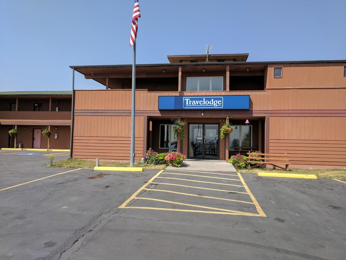 Travelodge By Wyndham Three Forks Exterior photo